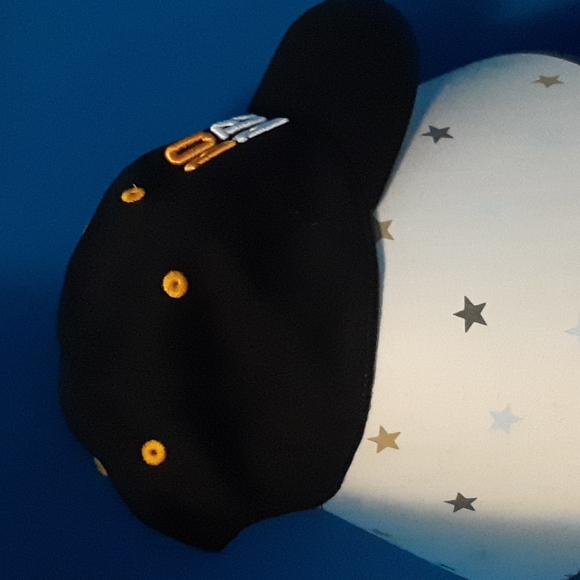 Boston Bruins Infant Hat - Picture 4 of 6